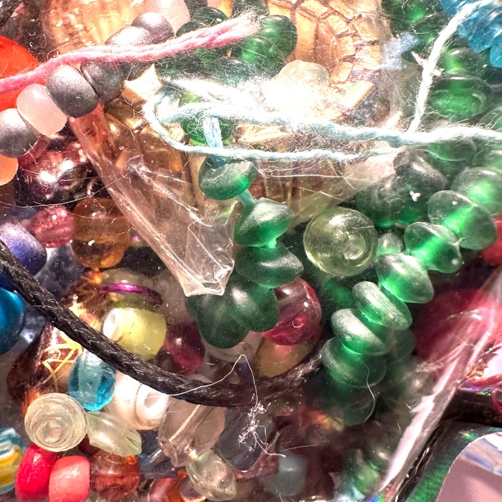 Vibrant Craft/Jewelry Supplies - 3LBs - Picture 4 of 16